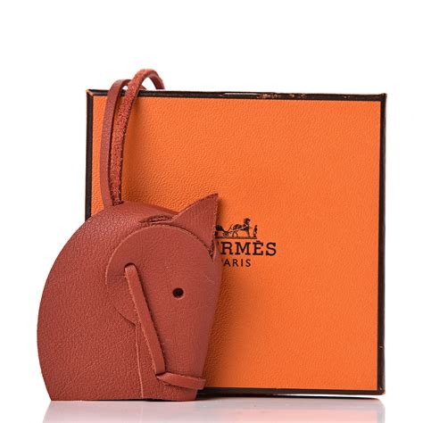 tete cheval hermes|HERMES Swift Tete De Cheval Charm Brique.